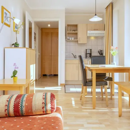 Apartment 671, Seepark *